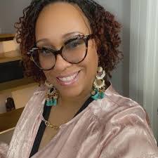 Cassandra Guinn's Instagram, Twitter & Facebook