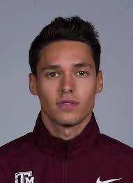 Alex Riba breaks Aggie mile record with sub-four-minute victory