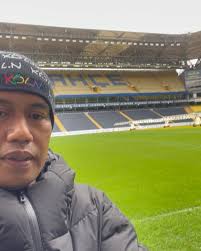 Ketemu Ozil dulu ⚽️🔥