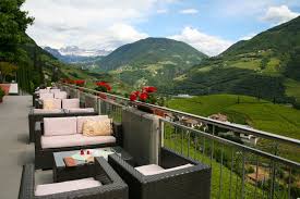 Familie hotel waar baas en bazin u vriendelijk helpen en wegwijs maken en gratis service naar de stad brengen en terug halen. 5 Restaurants In Bozen Die Du Kennen Solltest Delicious Travel Blog