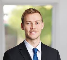 Senior Consultant — Our Team — Rennie