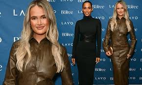 Molly-Mae Hague shows off her trendy sense of style in brown ...