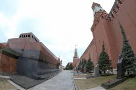 The body of vladimir lenin lies in the mausoleum. Lenin S Mausoleum Is The Most Scandalous Museum In Russia