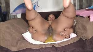 Ebony scat explosion - ThisVid.com
