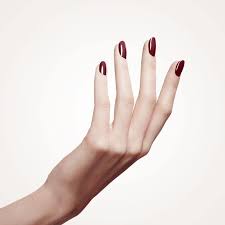 Der titel ist französisch und heißt auf deutsch die zeit der kirschen (kirschzeit). Le Temps Des Cerises Burgundy Nailberry Look Beautiful