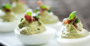 Oeufs Farcis Au Guacamole Epice Recette Recette Oeufs Mimosa Recette Recettes A Base D Oeufs