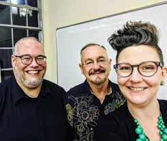 I had a wonderful time in Barra Mansa at the 6th Brazilian Horn Festival.  Thanks to Radegundis Tavares for hosting me. Kerry Turner, Andrew  Pelletier, Radegundis and I played Schumann's Konzertstück and