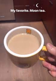 Moon Tea Michellephan Fill Bottom Of Cup With Milk Steep Dry Tea Bag Earl Grey In The Milk For 2 Minutes Add One Sugar Cube Pour Hot Food Recipes Foodie