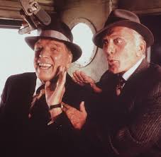 Watch michael douglas sneak up on his legendary dad kirk douglas. Kirk Douglas Stirbt Mit 103 Von Spartacus Bis Zum Trump Kritiker Stern De