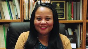 Local mom protests hair policy