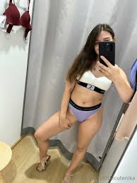 Littlecutenika (be_myy_guest) Nude OnlyFans Leaks (11 Photos) - Nude Celebs