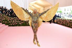 Billy porter's golden globes 2020 outfit was so impressive that meryl streep praised him for it after the speaking to ryan seacrest on the red carpet, porter explained: Met Gala Billy Porter S Legendary 2019 Look Revisited
