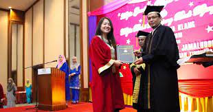 Kte sultan abdul aziz, kuala selangor. Kolej Tingkatan 6 Sri Istana Khusien