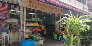 Here's one local's guide to his favorite neighborhood in malaysia. Alialisakreatif By Kolin Zainal Borong Bunga Segar Di Petaling Street