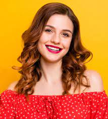 If you are someone who is a sucker for feminine and beautiful girly looks, here is one such idea. 10 Alluring Cocktail Hairstyles One Must Not Miss Styles At Life