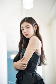 Itzy be in love made by itzy x midzy. 58 Itzy ìžˆì§€ Ideas Itzy Kpop Girls Korean Girl Groups