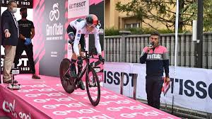 It will present a cultural, historical, touristic and sporting narrative as it passes through italy, beginning with the start in torino, to commemorate the unification of italy 160 years ago. Giro De Italia 2021 Etapa 1 Hora De Salida De Los Colombianos