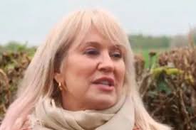 Escape to the Country host faces unique challenge she makes "pressured'  confession