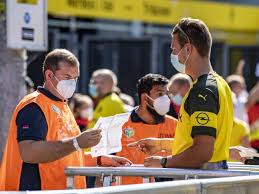 Gleich am ersten spieltag setzt borussia dortmund ein großes ausrufezeichen und feiert gegen eintracht frankfurt einen kantersieg. 4g9wbtmhtsopcm