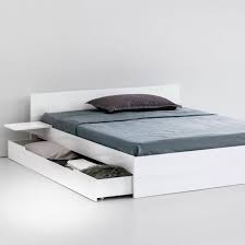 lit avec sommier tiroir et tablettes crawley lit rangement lit sommier lit tiroir