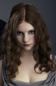 Shares how to achieve bella swan's gorgeous glossy brown shade. Bella Swan Hair Lovetoknow