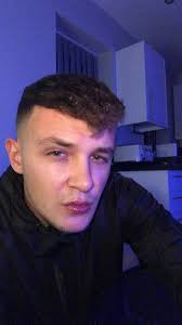 Were live R u the problem? #live #tiktoklive #risings #bradleywarner  #problem