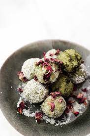 Trufas De Te Matcha Y Chocolate Blanco Snaps Fotografia Recipe Chocolate Truffles White Chocolate Truffles Truffles
