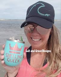 Shelling Queen Decal, Seashell Hunter, Shell Addict, Shelling Life,  Beachcomber, Beachcombing, Seashell Collector, Sea Glass, Seaglass, Gift