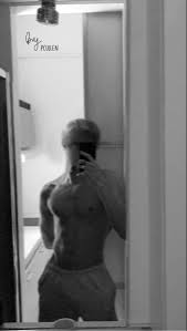 draco malfoy without shirt | Draco malfoy, Draco malfoy hot, Harry potter draco  malfoy