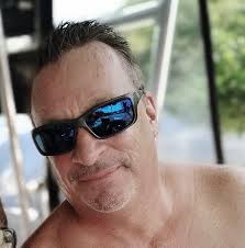 Where to harbor a 31 foot bowrunner outboard in Sarasota?