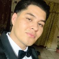 50+ perfiles de «Giovanni Cuevas»