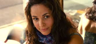 Katherine Mee's Instagram, Twitter & Facebook