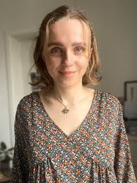 Christine Mohr's Instagram, Twitter & Facebook