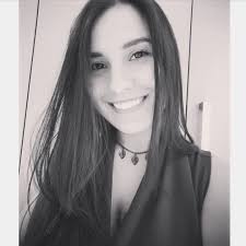 Stream Amanda Bernardes music