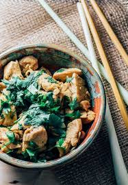 Vietnamesisches Hahnchen Mit Zitronengras Reisehappen Lebensmittel Essen Zitronengras Fleisch Gerichte