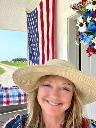 Freda Boone's Instagram, Twitter & Facebook