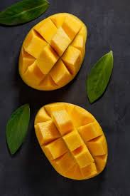 Kao Ananas Zanimljivo Jak Kontrast Ali Dopadljiv Ostavlja Utisak Napadan Na Dobar Nacin Eda Vkusnyashki Mango