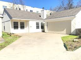 Search 136 single family homes for rent with 3 bedroom in dallas, texas. 3 Bedroom Houses For Rent In Dallas Tx Forrent Com