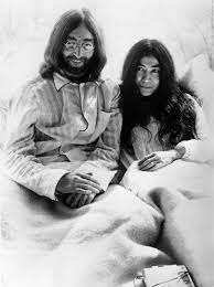 We did not find results for: John Lennon Und Yoko Ono Die Wahre Geschichte Hinter Ihrem Ikonischen Hochzeitsfoto Vogue Germany