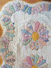 Neither did jenny doan or the missouri star quilt company! Vintage Dresden Plate Quilt 2019 Quilt Decor Dresden Quilt Quilt Patterns Vintage Quilts Patterns