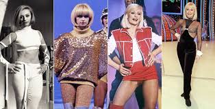 Raffaella maria roberta pelloni (born 18 june 1943), better known as raffaella carrà (italian: Raffaella Carra Ha Insegnato La Gioia Del Sesso All Europa Foto E Video People
