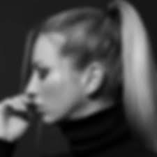 Daniela Hensel · Artist Profile