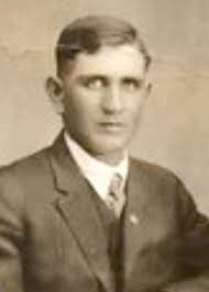 Alexander Whitman's Instagram, Twitter & Facebook