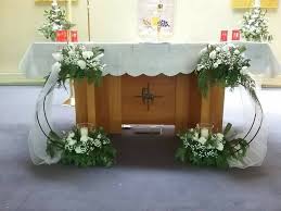 Barulah pada abad 13 atau periode gothic, rangkaian bunga mulai dikenal. Rangkaian Bunga Segar Untuk Liturgi Gereja Postingan Facebook