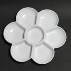 Flower shaped plastic palette