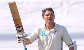 He was awarded a retainer fee of usd 50000 for the. New Zealand Take Control As Bj Watling Hits Century Against England Daily Mail Online