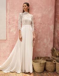 Share on facebook share on twitter. Kleid Mit Rock Aus Chiffon Und Top Aus Spitze Lange Armel Aus Spitze Und Ein Eleganter Kragen Aus Spitze Brautmode Brautkleid Lange Armel Brautkleid Kragen