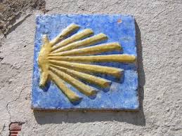 Resultado de imagen de señal con concha del camino de santiago
