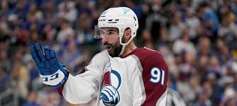 Kadri rozběsnil St. Louis, pak nasázel hattrick: Rasisti? Mentálně v  pravěku