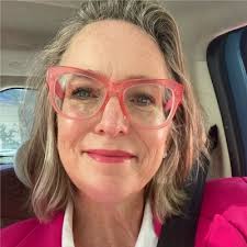 Congratulations, Ellie Weeks!